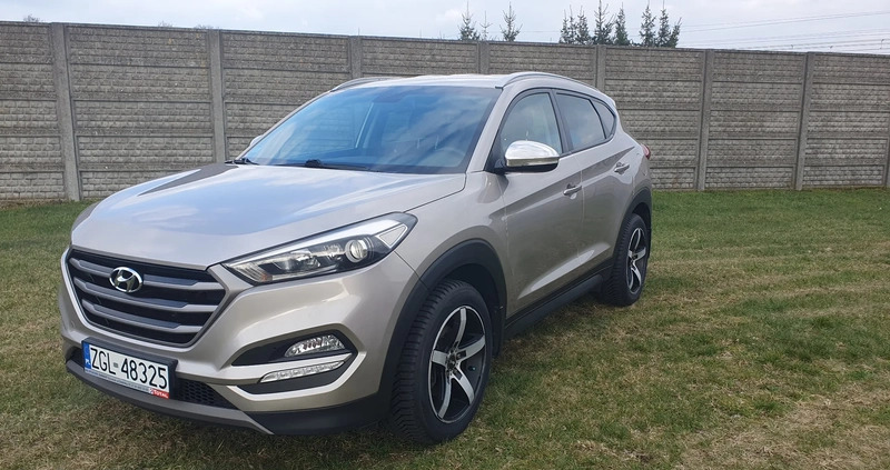 Hyundai Tucson cena 47900 przebieg: 238579, rok produkcji 2015 z Goleniów małe 56